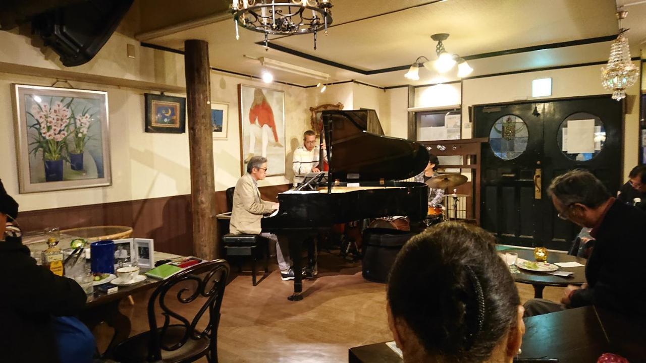 Отель Live Cafe Hisui No Umi Itoigawa Экстерьер фото
