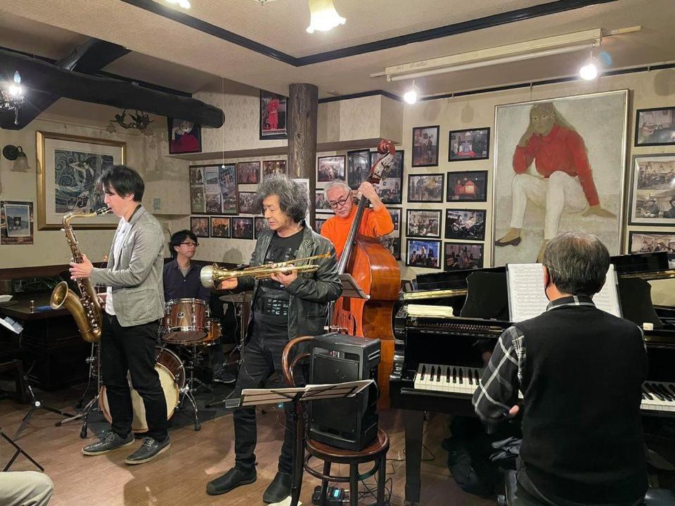 Отель Live Cafe Hisui No Umi Itoigawa Экстерьер фото
