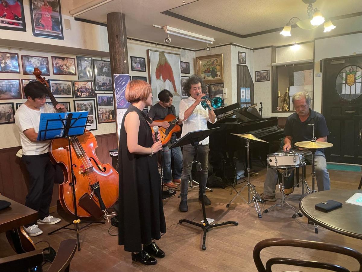 Отель Live Cafe Hisui No Umi Itoigawa Экстерьер фото