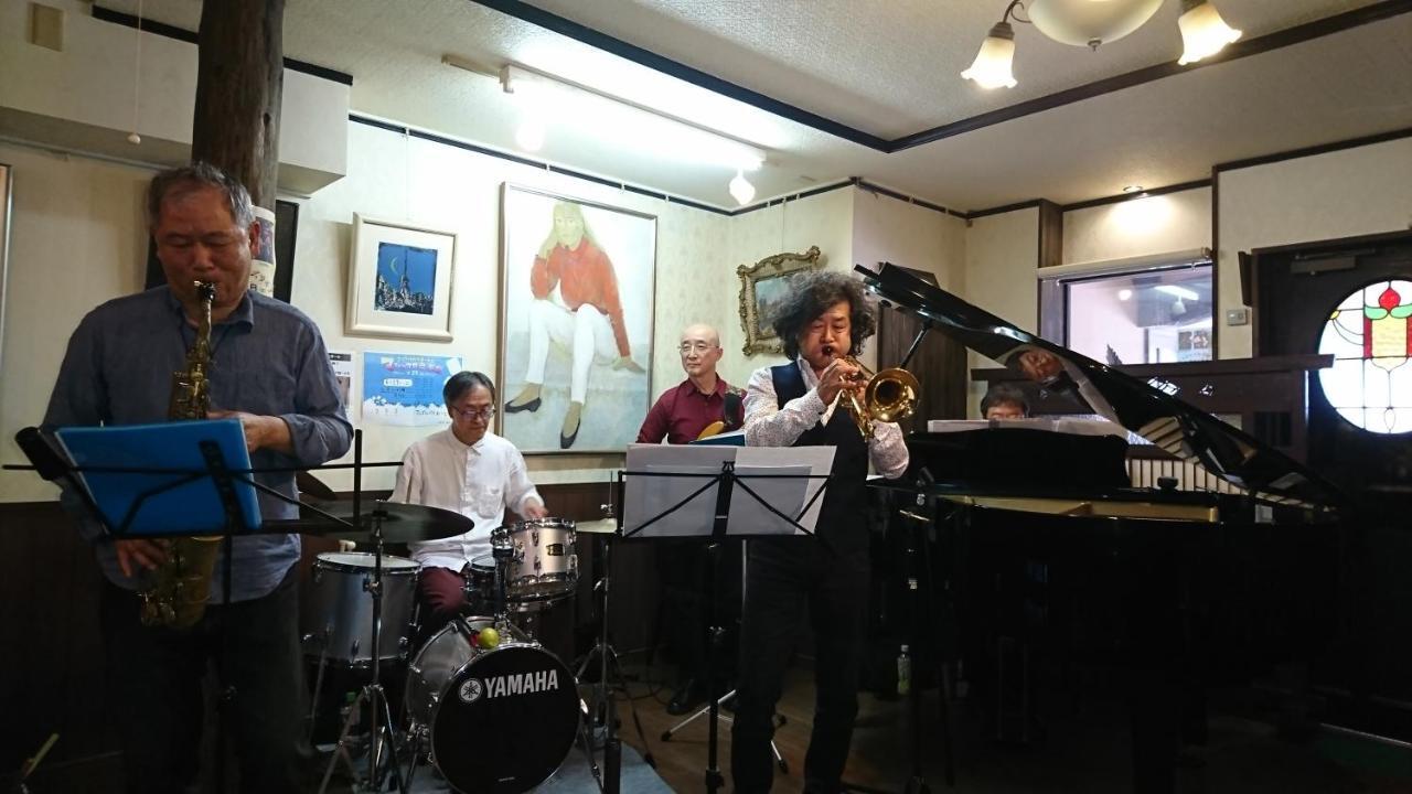 Отель Live Cafe Hisui No Umi Itoigawa Экстерьер фото