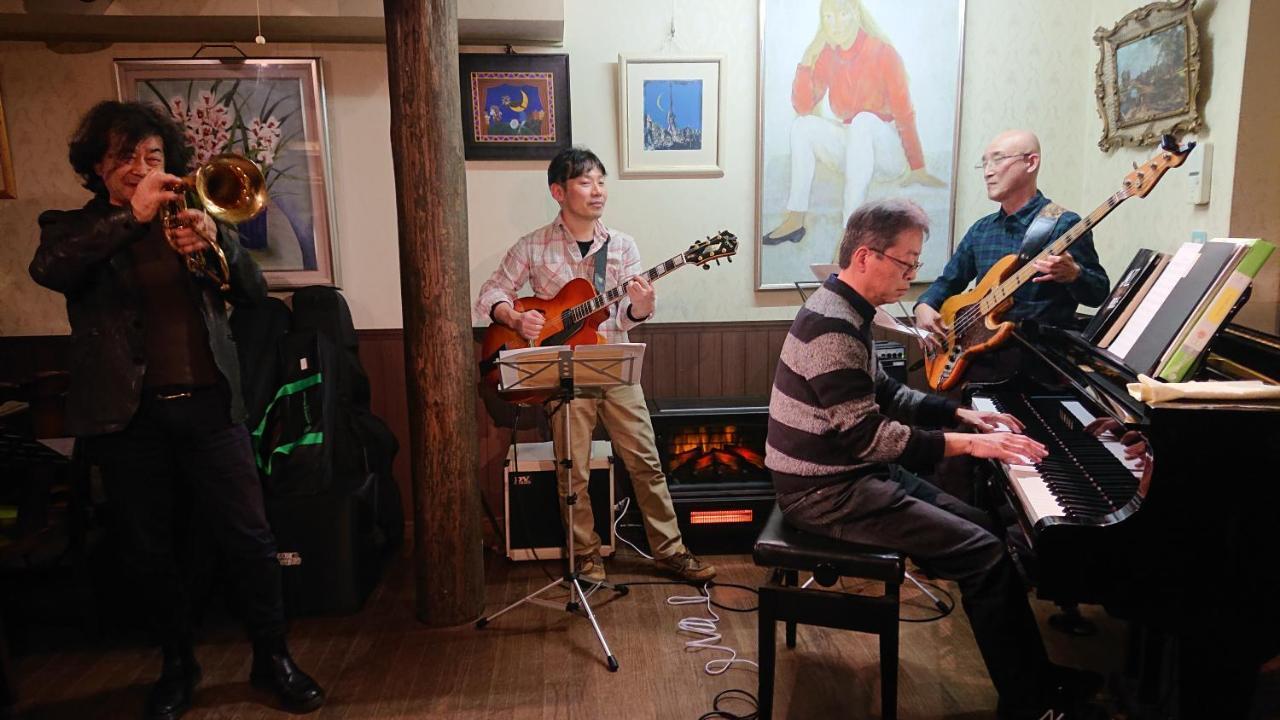 Отель Live Cafe Hisui No Umi Itoigawa Экстерьер фото